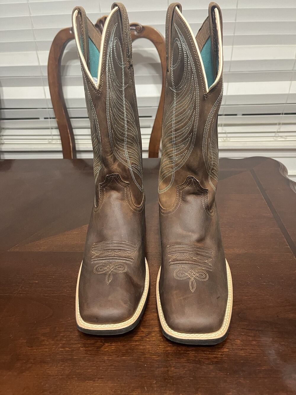 Ariat Womens Round up Wide Square Toe Western Boots 100018528 Size 10B